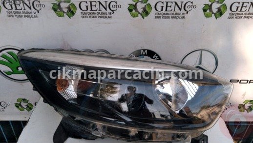 Renault Captur Sağ Ön Far çıkma parça