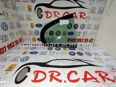 Renault Clio Cam çıkma parça