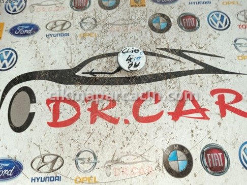 Renault Clio Çeki Demir Kapağı çıkma parça