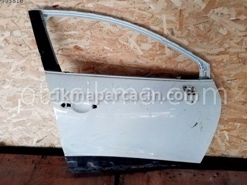 Renault Clio Sağ Ön Kapı çıkma parça