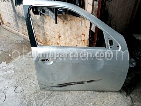 Renault Symbol Sağ Ön Kapı çıkma parça
