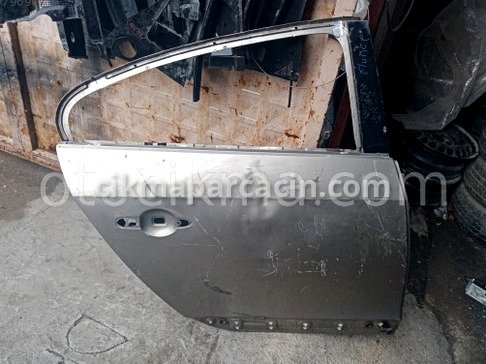 Renault Fluence Sağ Arka Kapı çıkma parça