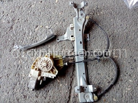 Renault Fluence Sağ Arka Kapı çıkma parça