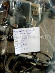 renault fluence sol arka kapı iç malzemeleri | ÇIKMA PARÇA