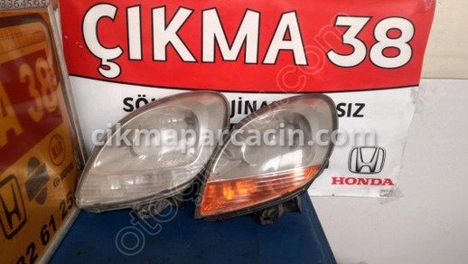 Renault Kangoo Sol Ön Far çıkma parça