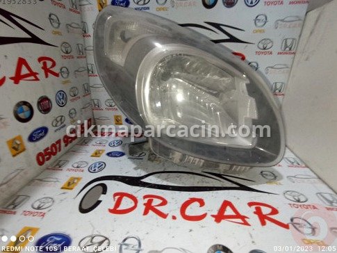 Renault Kangoo Sağ Ön Far çıkma parça