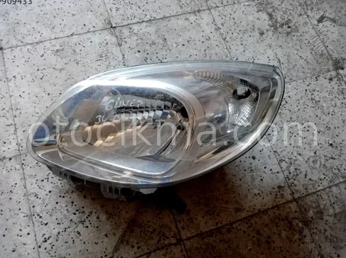 Renault Kangoo Sol Ön Far çıkma parça