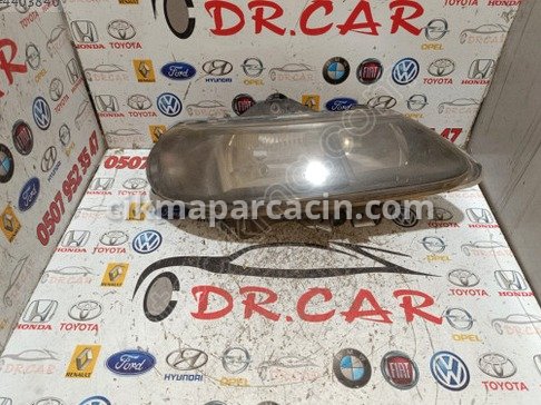 Renault Laguna Sağ Ön Far çıkma parça