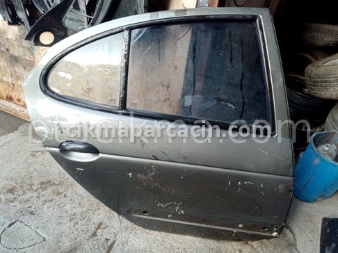 Renault Megane Sağ Arka Kapı çıkma parça