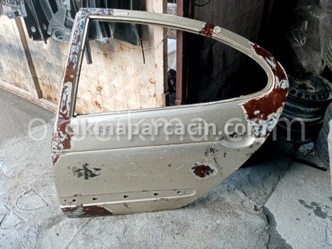 Renault Megane Sol Arka Kapı çıkma parça