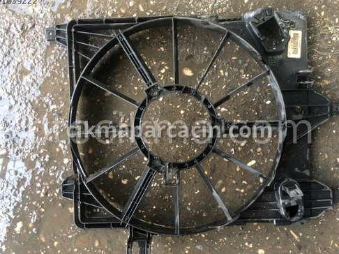 Renault Megane Fan Davlumbazı çıkma parça