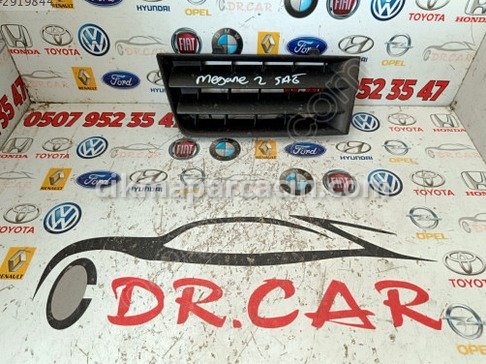 Renault Megane Ön Panjur / Izgara çıkma parça