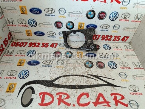 Renault Megane Sis Far çıkma parça