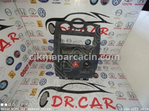 Renault Megane Teyp Çerçevesi çıkma parça