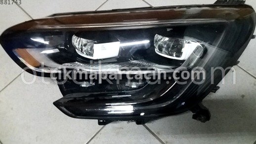 Renault Megane Far çıkma parça