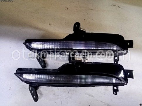 Renault Megane Sinyal çıkma parça