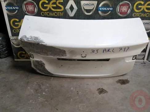 Renault Symbol Bagaj Kapağı çıkma parça - Bulut Otomotiv Orjinal Çıkma ve Yedek Parça İzmir