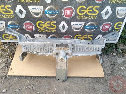 Renault Symbol Ön Panel çıkma parça