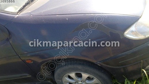 Renault Scenic Sağ Ön Çamurluk çıkma parça
