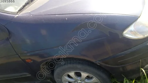 Renault Clio Sağ Ön Çamurluk çıkma parça - KOÇAL OTOMOTİV Trabzon