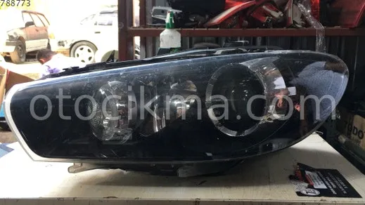 Volkswagen Scirocco Sağ Ön Far çıkma parça - Bulut Otomotiv Orjinal Çıkma ve Yedek Parça İzmir