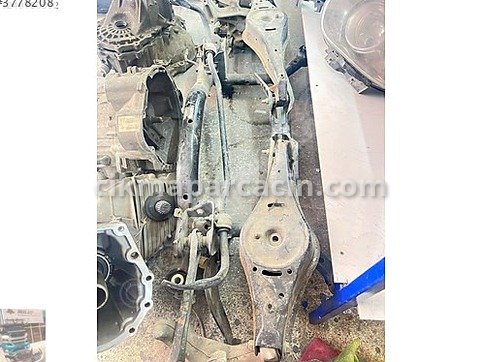 Volkswagen Scirocco Arka Dingil çıkma parça