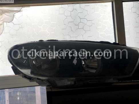 Volkswagen Scirocco Sağ Ön Far çıkma parça