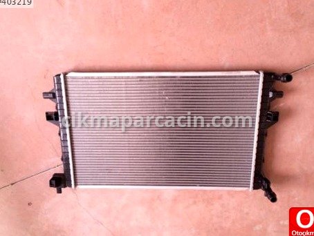 Seat Leon Motor Su Radyatörü çıkma parça
