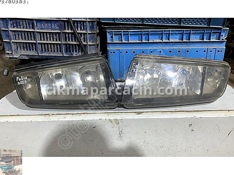 Skoda Fabia Sağ Ön Far çıkma parça