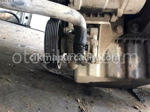 Volkswagen Transporter Direksiyon Pompası çıkma parça