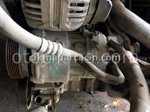 Volkswagen Transporter Klima Kompresörü çıkma parça