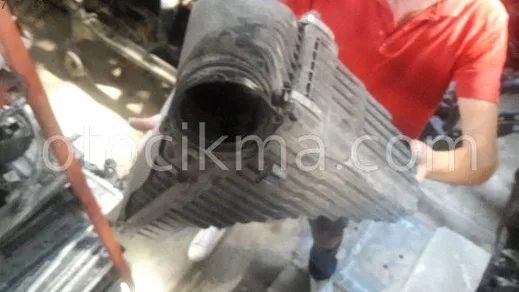 Volkswagen Touareg Hava Filtresi Kutusu çıkma parça - Bulut Otomotiv Orjinal Çıkma ve Yedek Parça İzmir