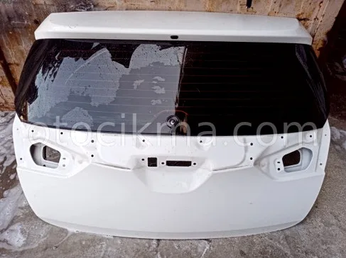 Toyota Auris Bagaj Kapağı çıkma parça - DR CAR OTO ÇIKMA PARÇA Adana