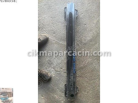 Toyota Corolla Tampon Demiri çıkma parça
