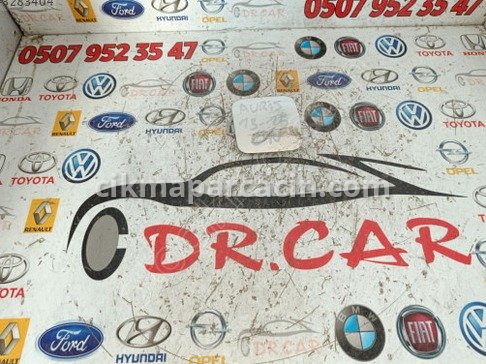 Toyota Corolla Çeki Demir Kapağı çıkma parça
