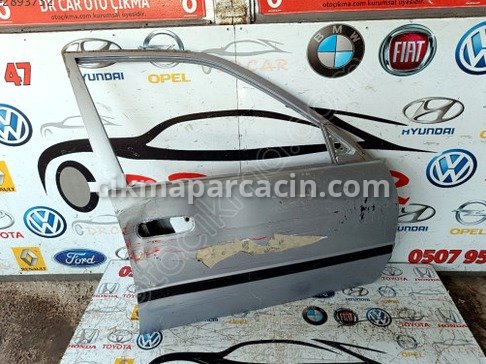Toyota Corolla Sağ Ön Kapı çıkma parça
