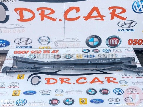 Toyota Corolla Ön Cam Izgarası çıkma parça