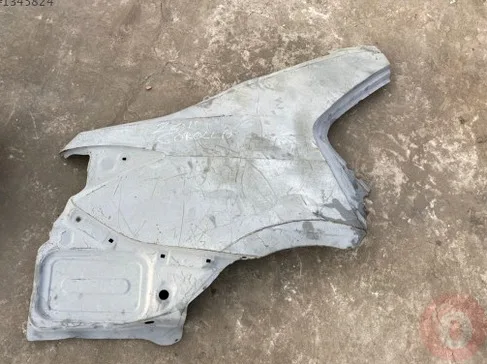 Toyota Corolla Arka Çamurluk çıkma parça - DR CAR OTO ÇIKMA PARÇA Adana