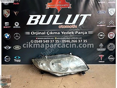 Toyota Corolla Sağ Ön Far çıkma parça