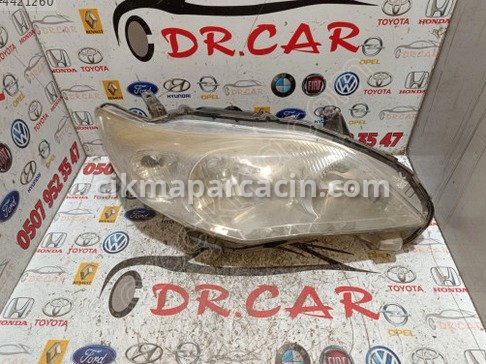 Toyota Corolla Sağ Ön Far çıkma parça
