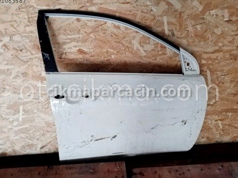 Toyota Corolla Sağ Ön Kapı çıkma parça