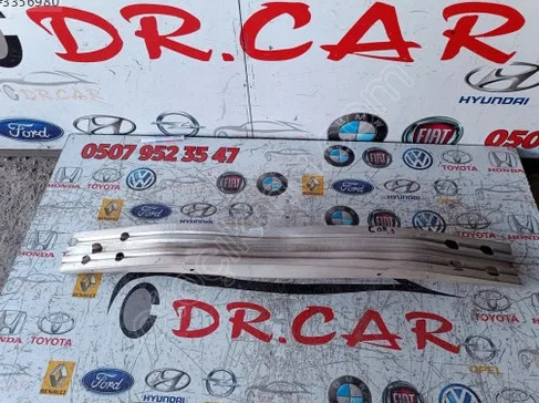 Toyota Corolla Ön Tampon Demiri çıkma parça