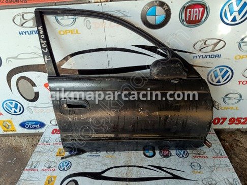 Toyota Corona Sağ Ön Kapı çıkma parça