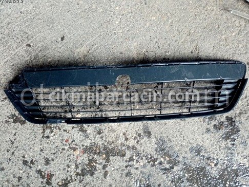 Toyota Yaris Ön Tampon çıkma parça