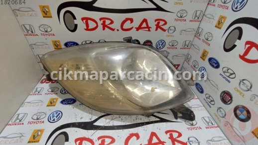 Toyota Yaris Sağ Ön Far çıkma parça