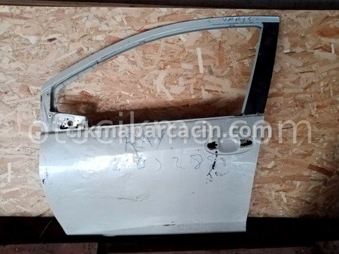 Toyota Yaris Sol Ön Kapı çıkma parça