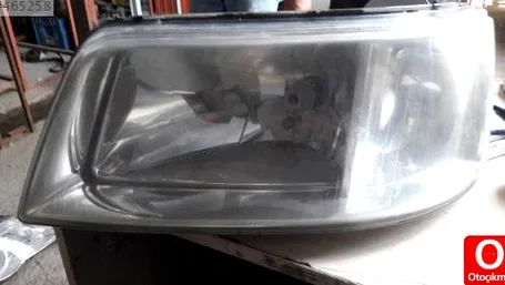 Volkswagen Transporter Sol Ön Far çıkma parça - Bulut Otomotiv Orjinal Çıkma ve Yedek Parça İzmir