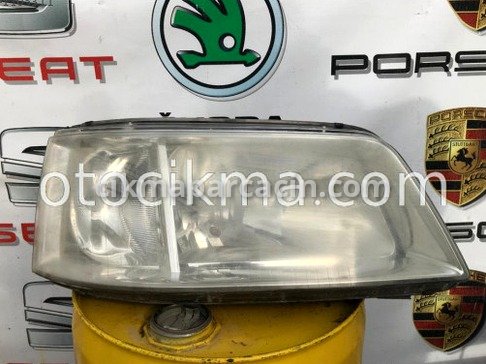 Volkswagen Transporter Sağ Ön Far çıkma parça