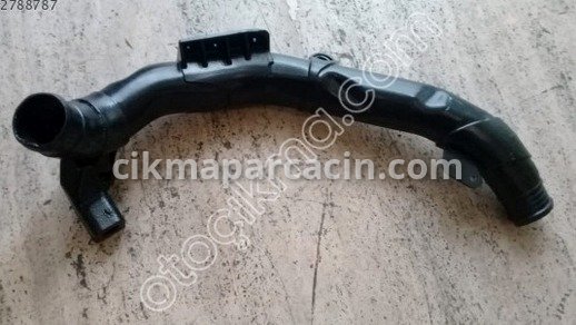 Volkswagen Passat Turbo Hortumu çıkma parça