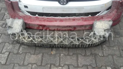 Volkswagen Amarok Tampon Demiri çıkma parça - Bulut Otomotiv Orjinal Çıkma ve Yedek Parça İzmir